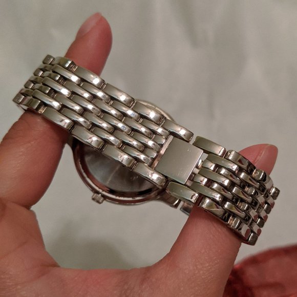 Gruen Silver Tone Diamond Quartz Wrist Watch - Picture 7 of 8